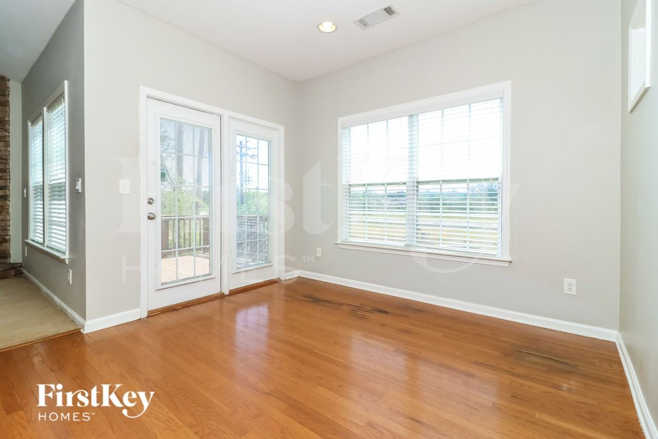 1460 Independence Trl - Photo 4 of 16