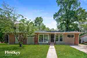 featured image of 129 Briar Grove Dr