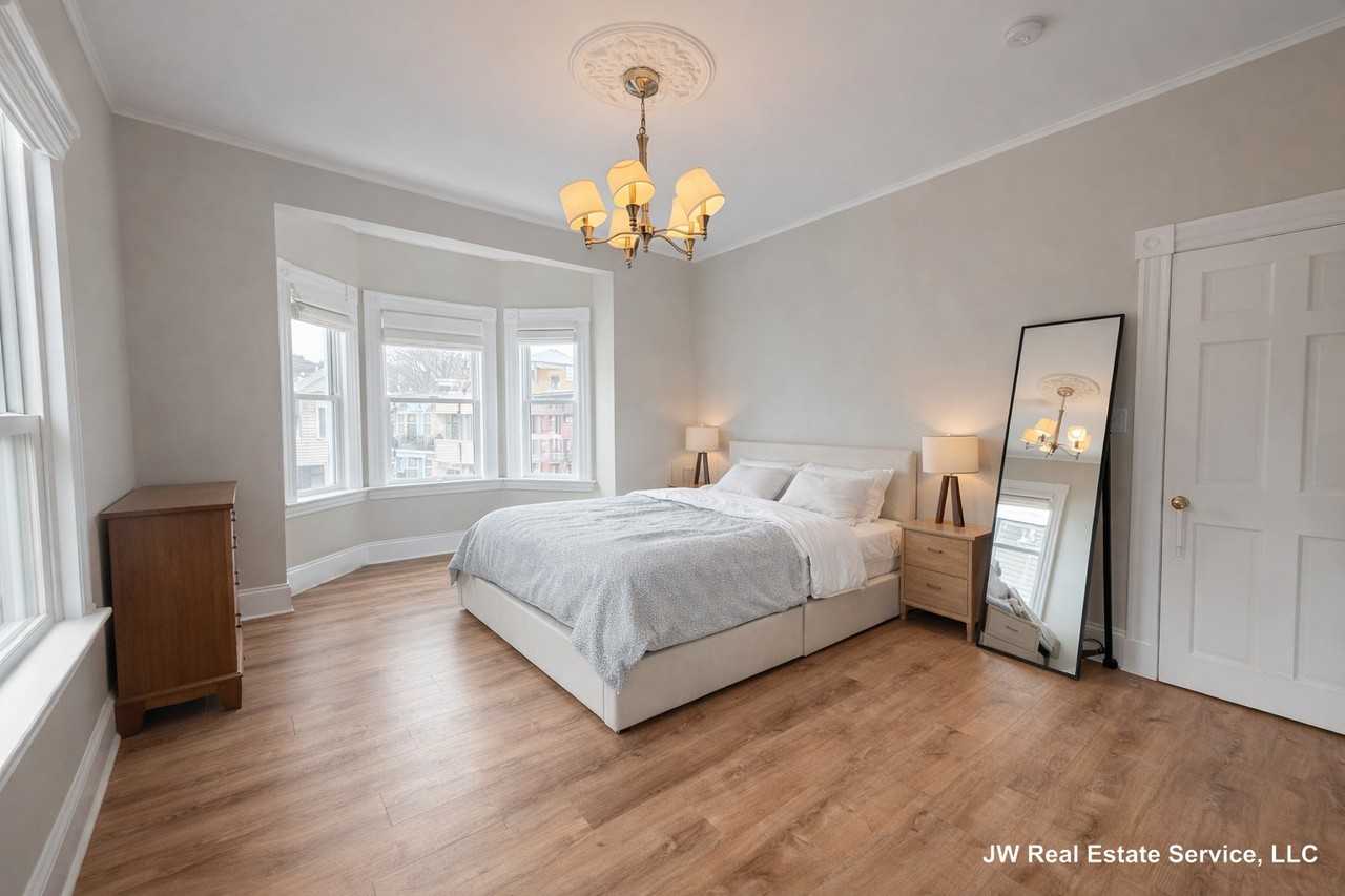 401 Washington St #5 - Photo 5 of 20