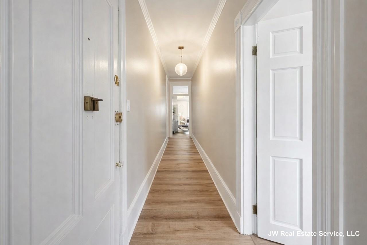 401 Washington St #5 - Photo 6 of 20