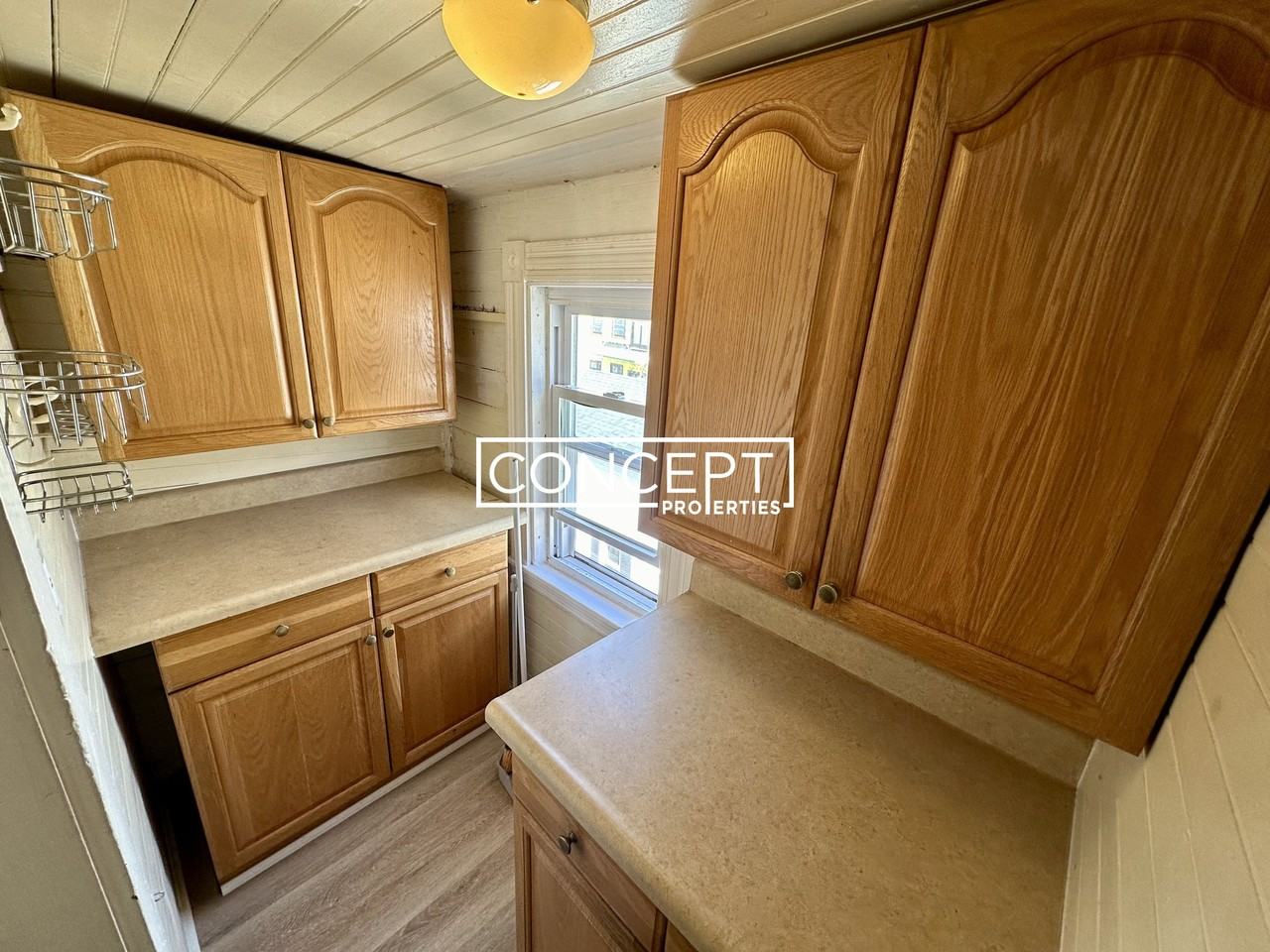 99 Union St - Photo 5 of 24