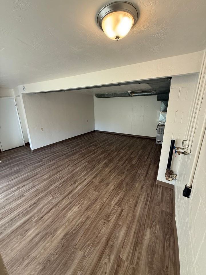 453-132 Stoneway Apartments - Photo 5 of 11