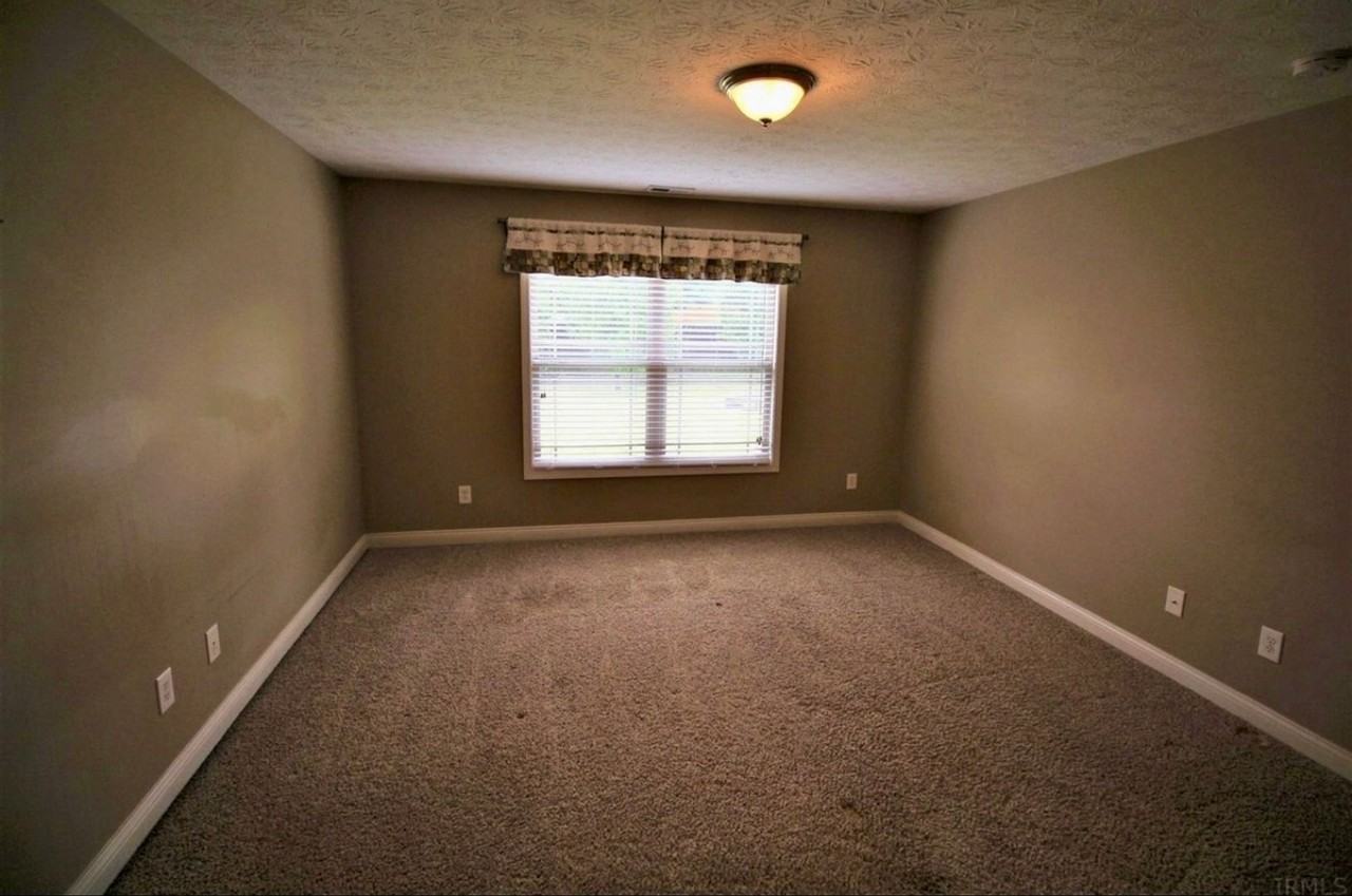 2831 Atlas Dr - Photo 4 of 10