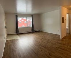 featured image of 537 E 24th Ave