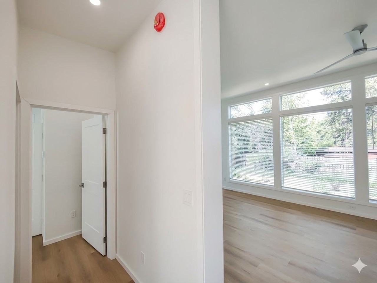 746 Ne Revere Ave - Photo 4 of 29