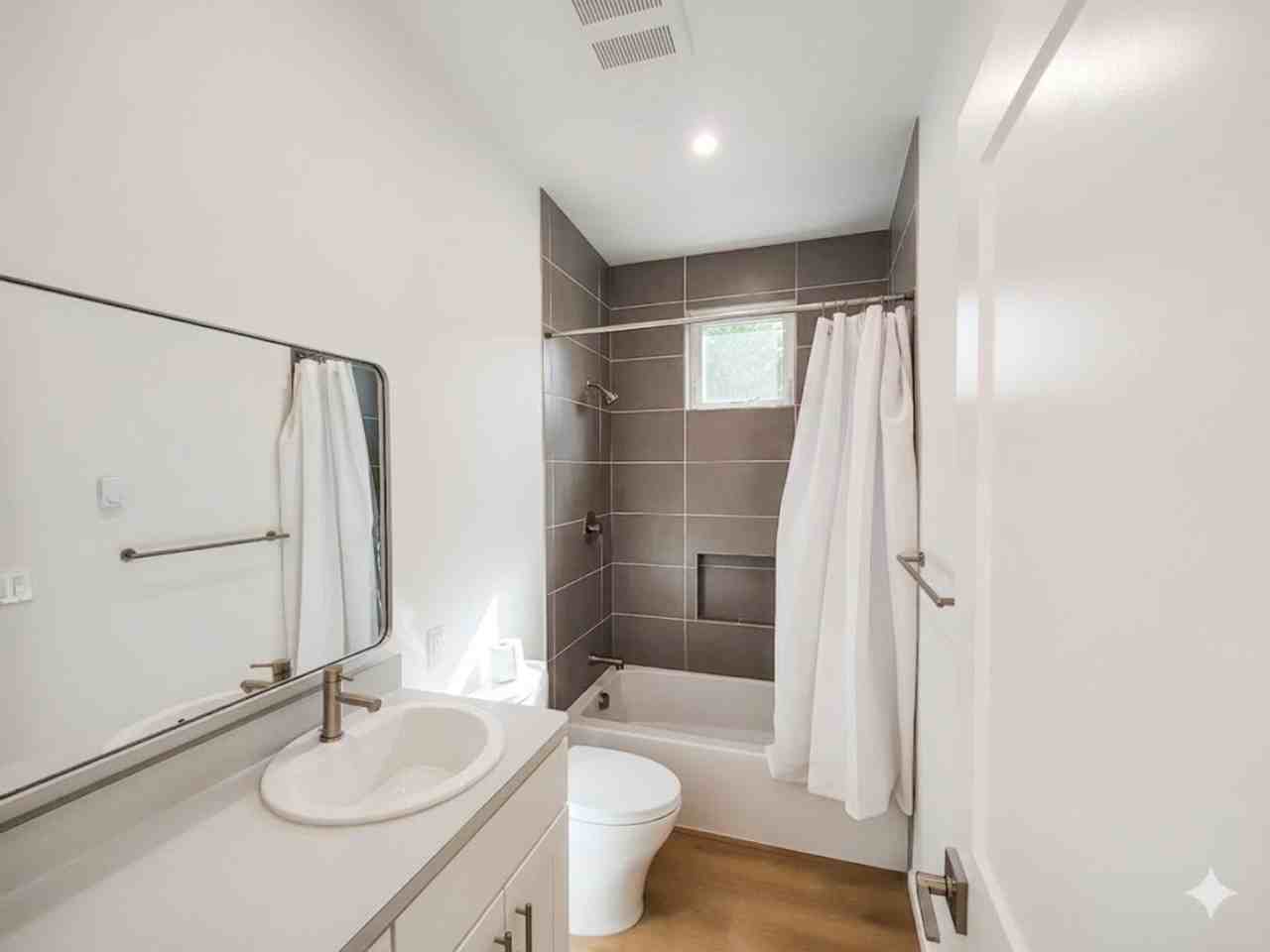 746 Ne Revere Ave - Photo 6 of 29