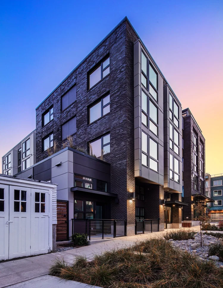 Phinney Flats - Photo 4 of 50
