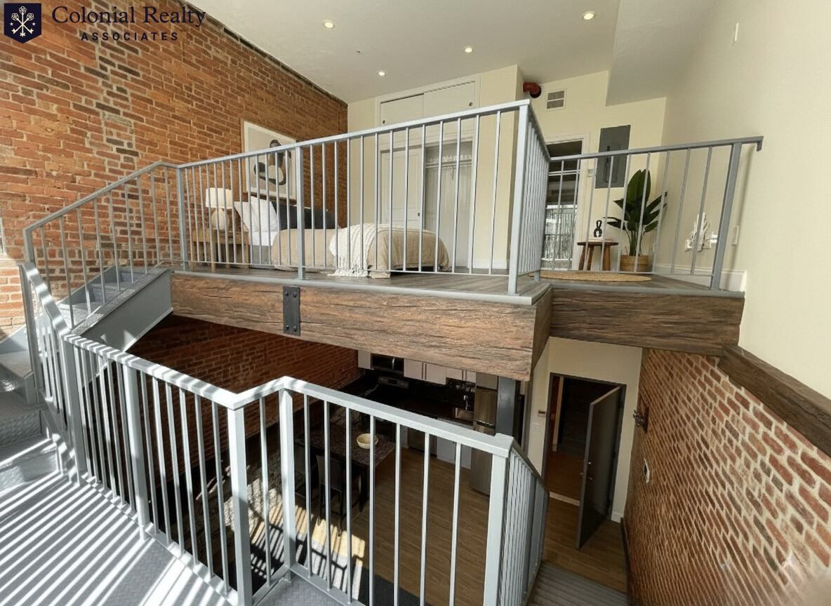 105 Commonwealth Ave #105 - Photo 2 of 7