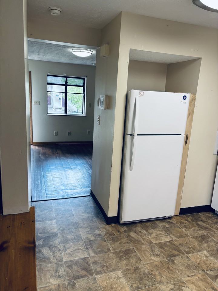 104 Mcmillen Ave #B - Photo 4 of 28