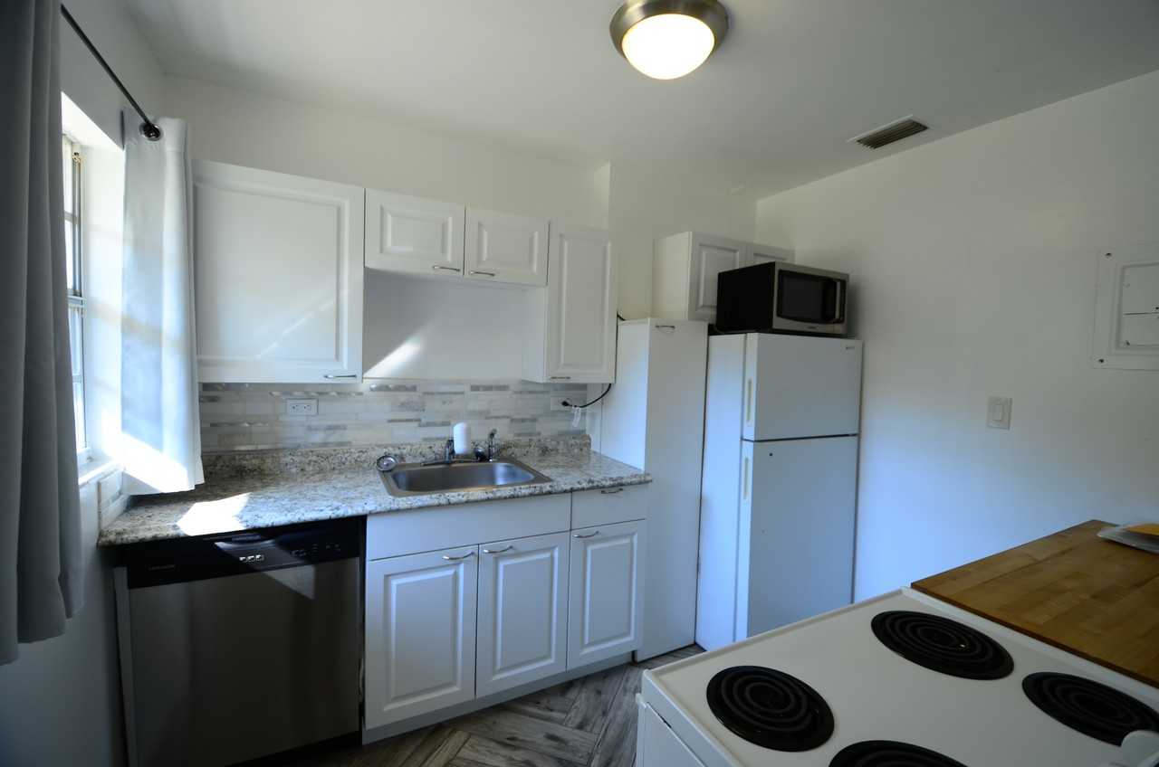 28 Nw 36th Ter - Photo 6 of 24