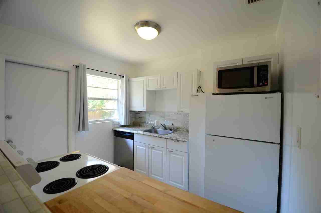 28 Nw 36th Ter - Photo 7 of 24