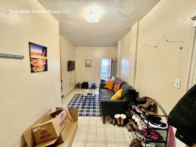 124 Prince St #3R - Photo 2 of 13