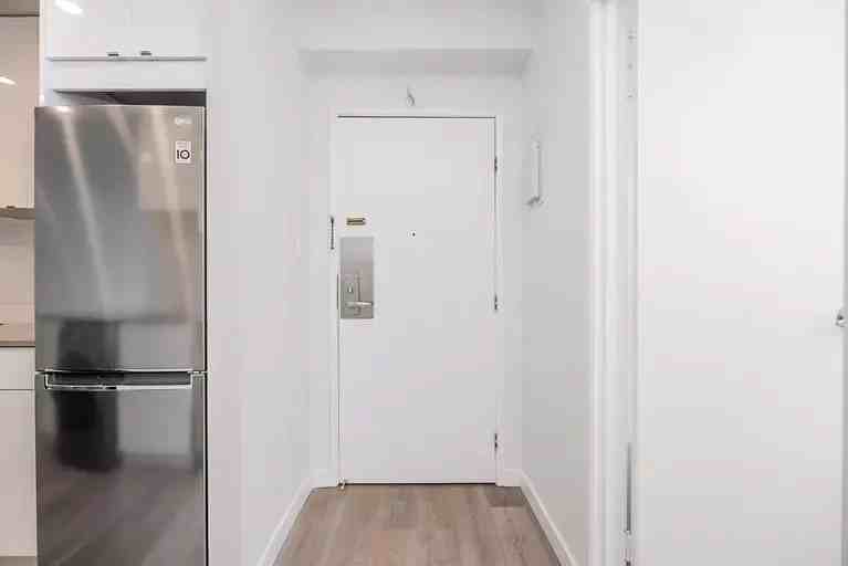 1460 Barclay St #1106 - Photo 7 of 30