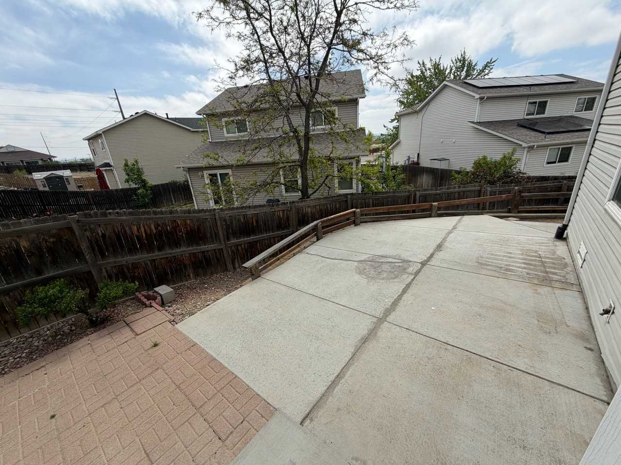 585 E 78th Dr - Photo 3 of 21