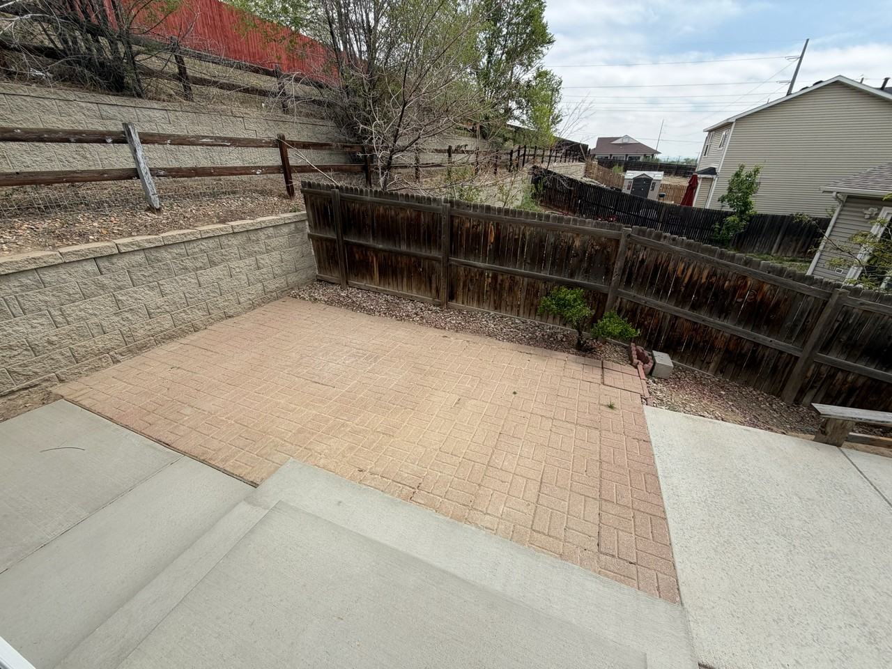 585 E 78th Dr - Photo 5 of 21