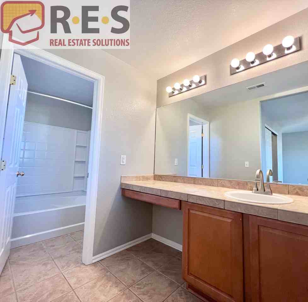 3578 Wonder Dr - Photo 5 of 16