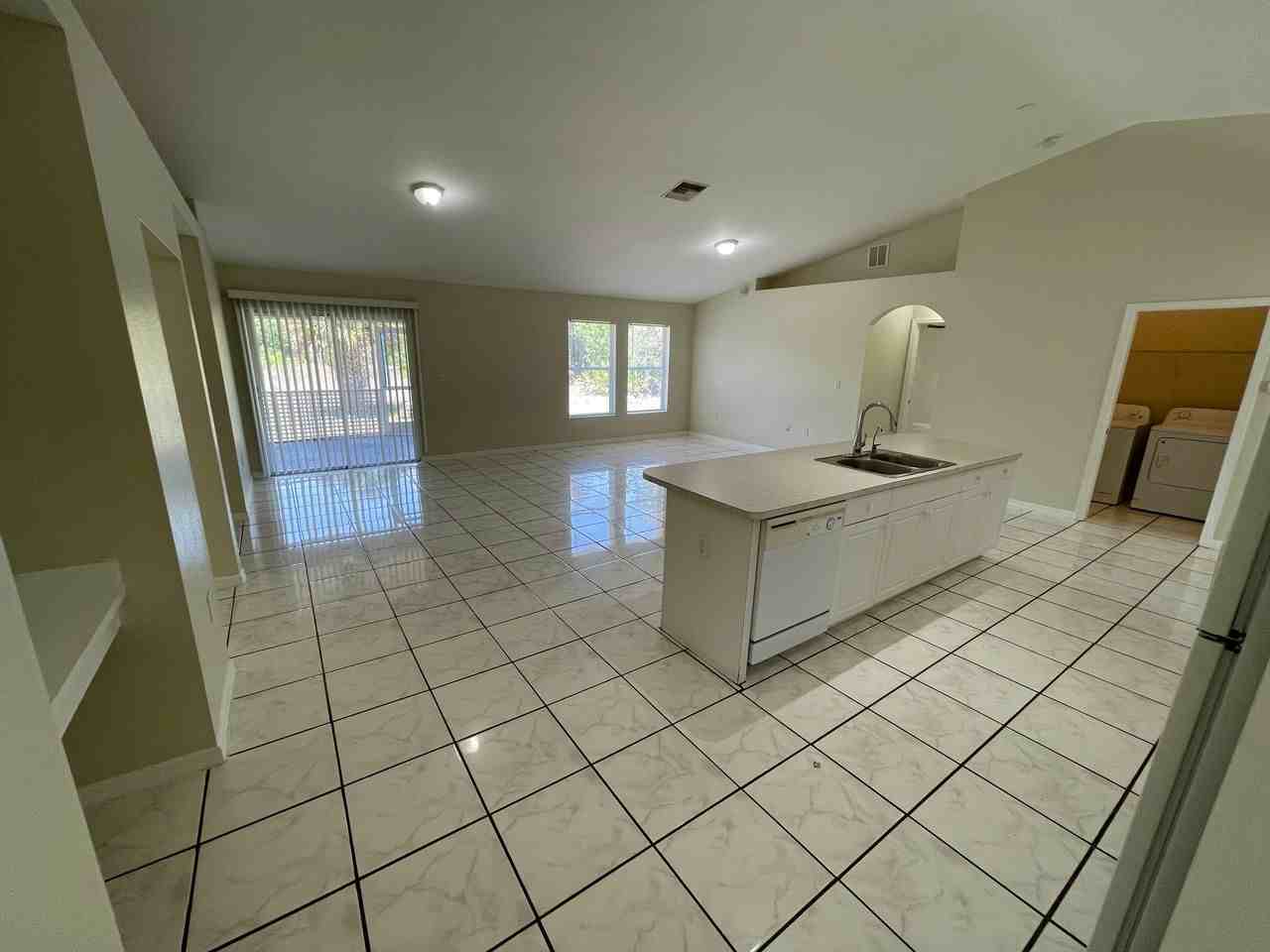 1221 Summa Blvd - Photo 6 of 22