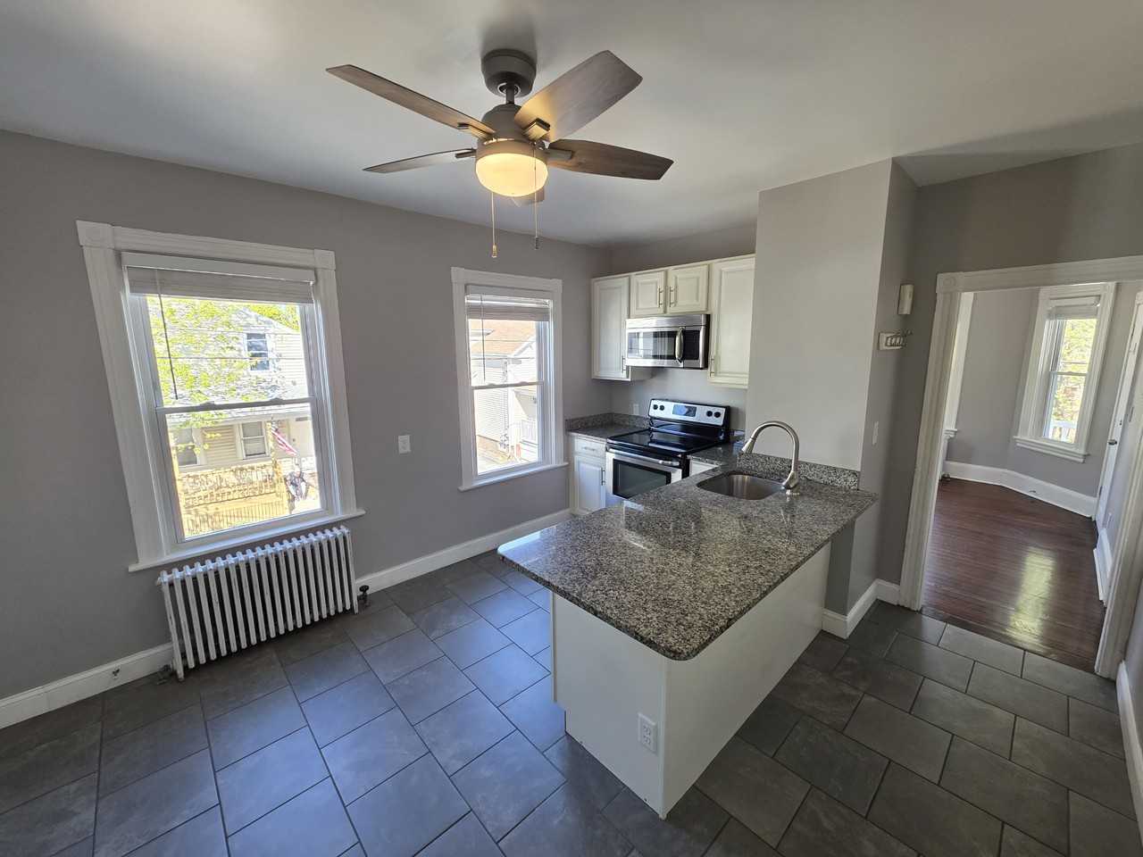 61-65 Magnolia St - Photo 2 of 12