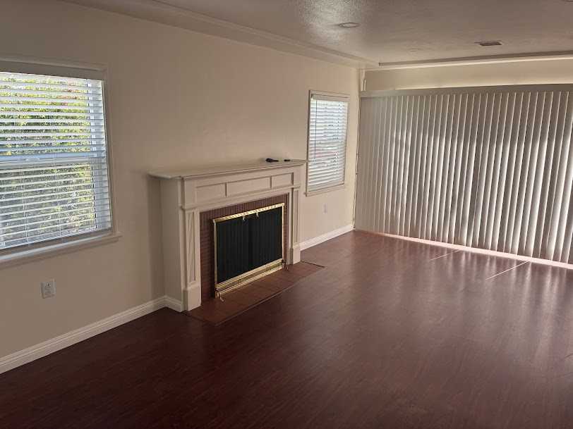 3386 N Mayfield Ave - Photo 4 of 19