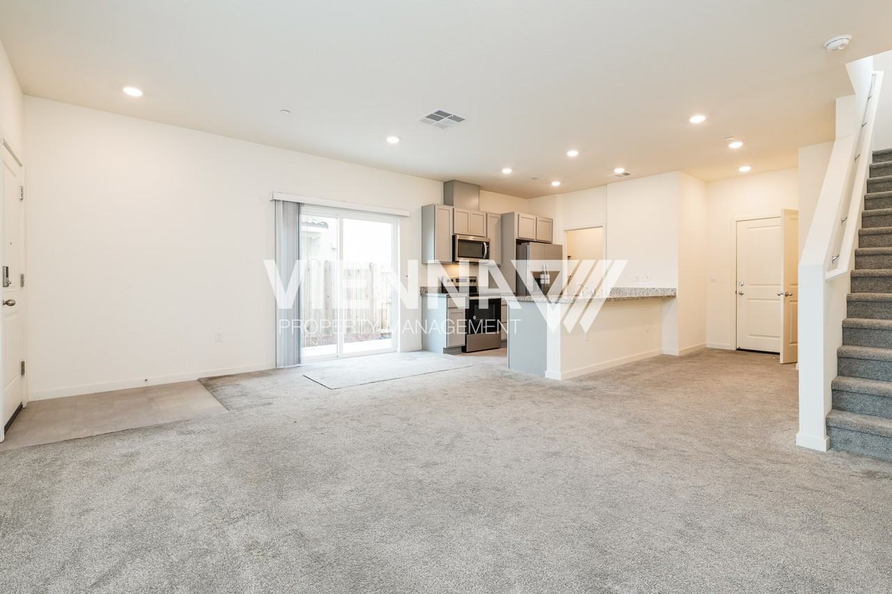 9008 Sausalito Ln - Photo 2 of 15