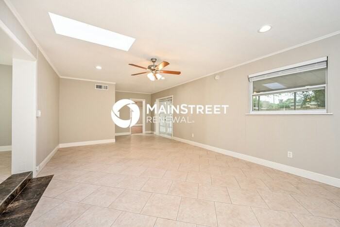 632 Ryan Ave - Photo 5 of 16