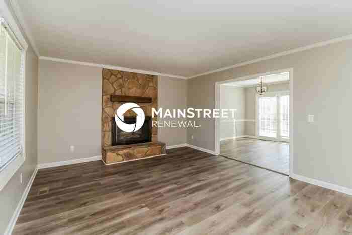 411 Grenham Rd - Photo 2 of 17