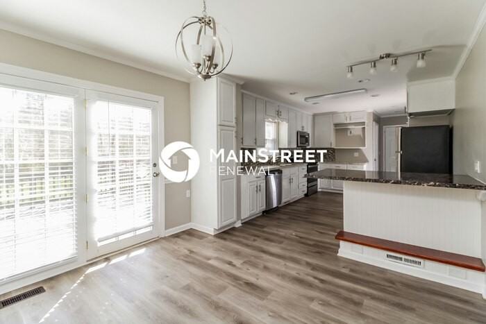 411 Grenham Rd - Photo 3 of 17