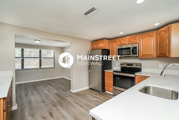 5645 Mallow St - Photo 6 of 16