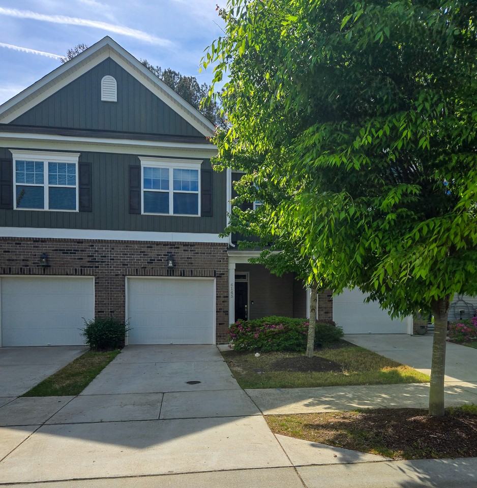 6145 Beale Loop - Photo 2 of 36
