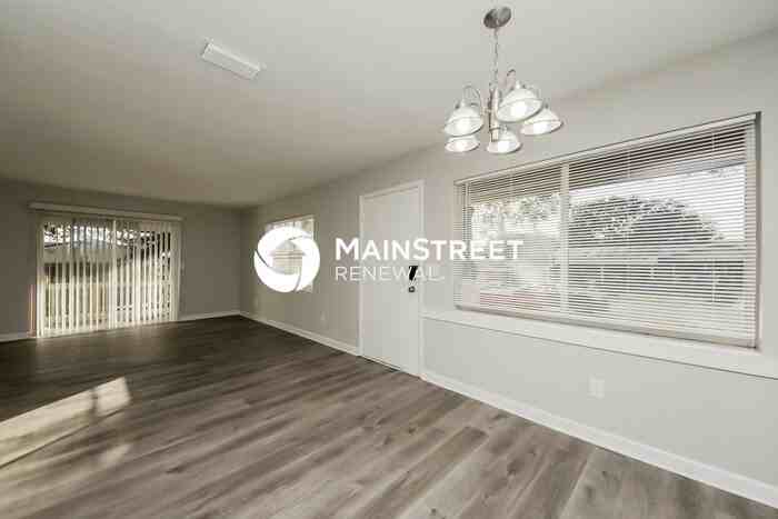 240 16th St Ne - Photo 6 of 16