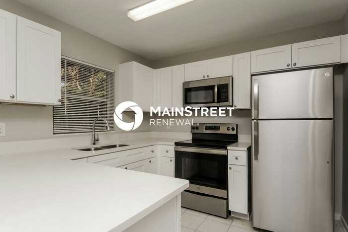 240 16th St Ne - Photo 7 of 16