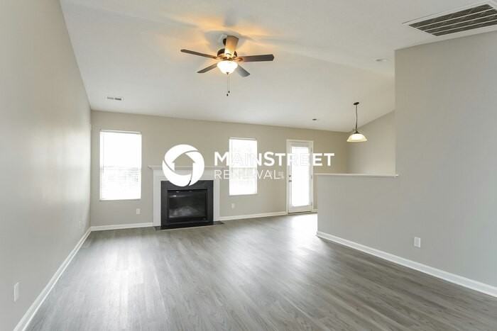 1517 Daisy Park Dr - Photo 3 of 16