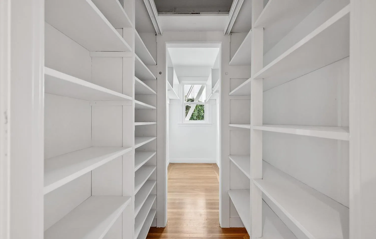 1267 Chestnut St #3 - Photo 6 of 23