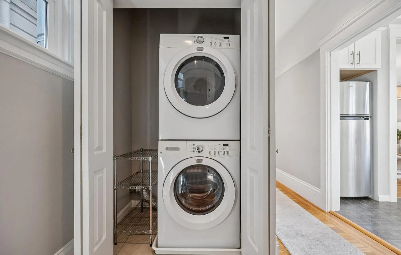 1267 Chestnut St #3 - Photo 7 of 23