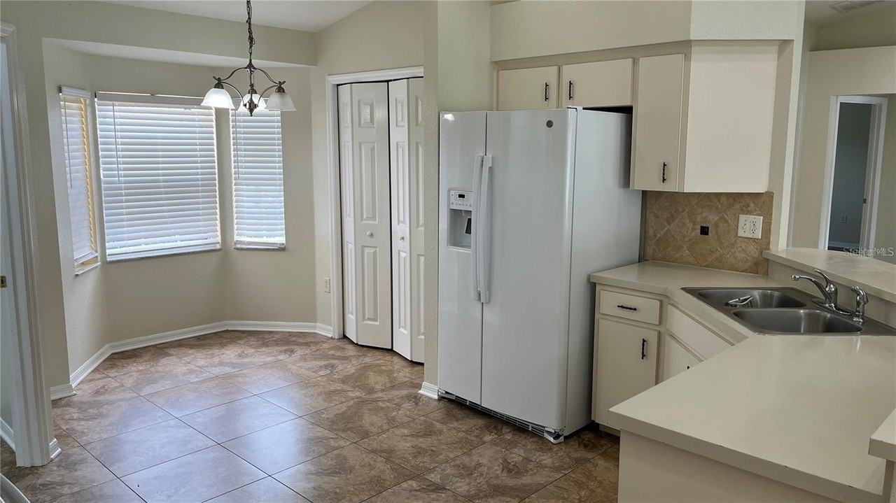 4607 Great Blue Heron Dr - Photo 4 of 11