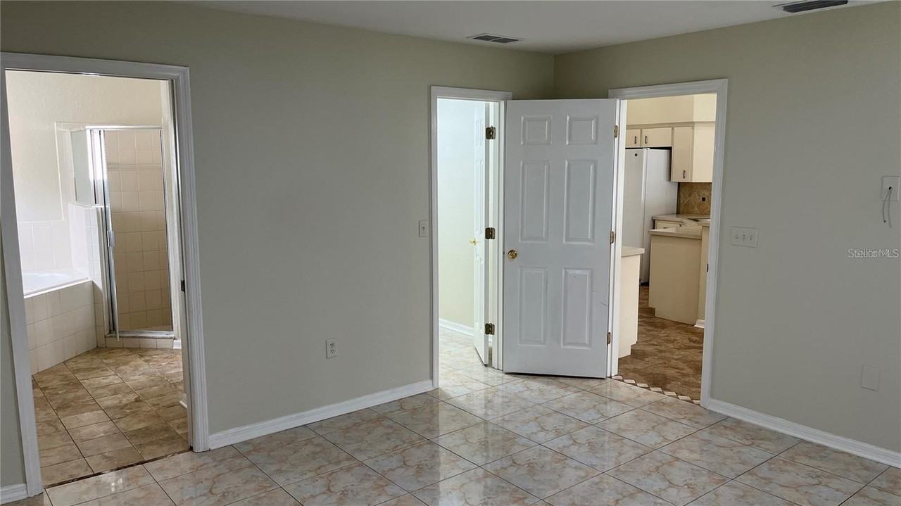 4607 Great Blue Heron Dr - Photo 7 of 11