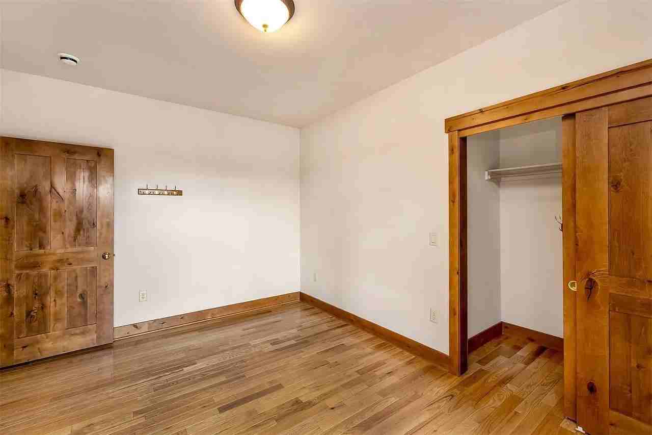 211 Main St #8 - Photo 5 of 11