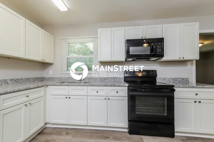 332 Foxcroft Dr - Photo 6 of 16