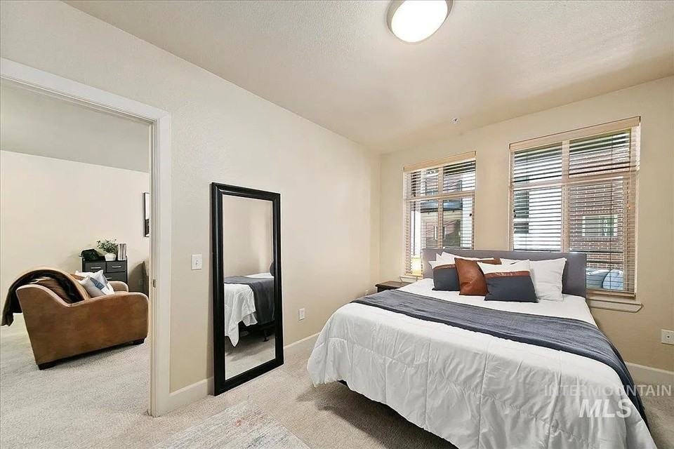 412 S 13th St #208 - Photo 6 of 11