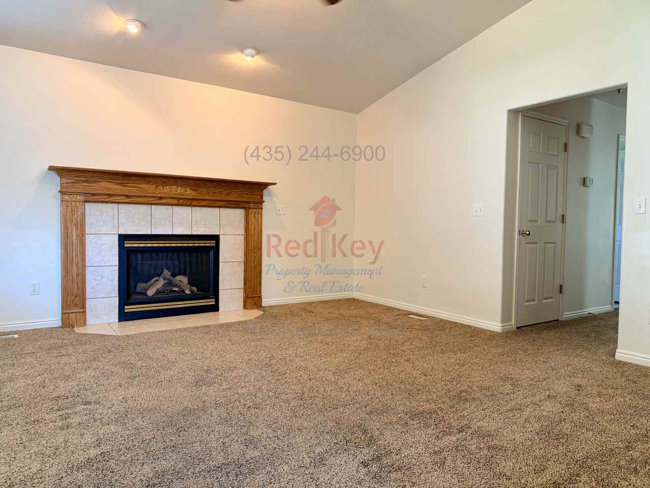 1602 E Breeze Dr - Photo 6 of 34