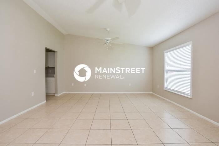 2404 Calloway Dr - Photo 4 of 16