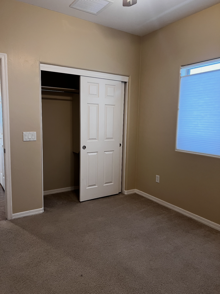 13555 N Barlassina Dr - Photo 6 of 34