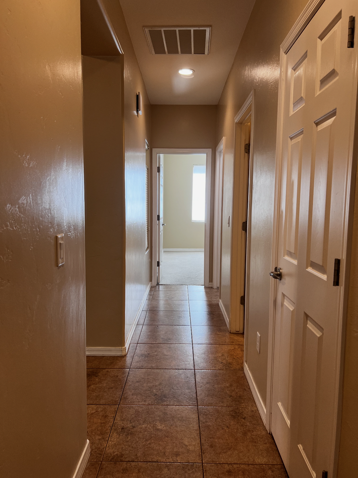13555 N Barlassina Dr - Photo 7 of 34