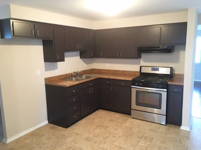 10307 Chris Dr - Photo 4 of 16