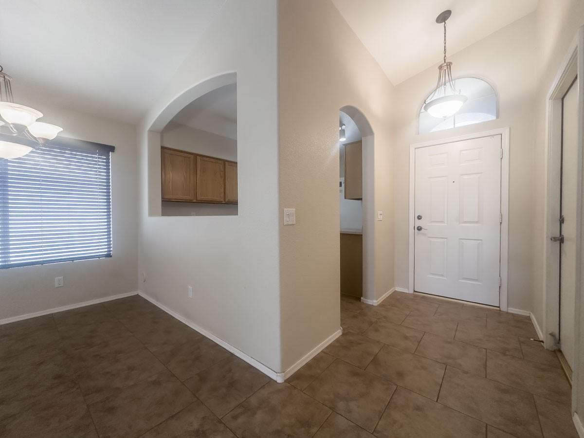 13843 W Fargo Dr - Photo 2 of 18