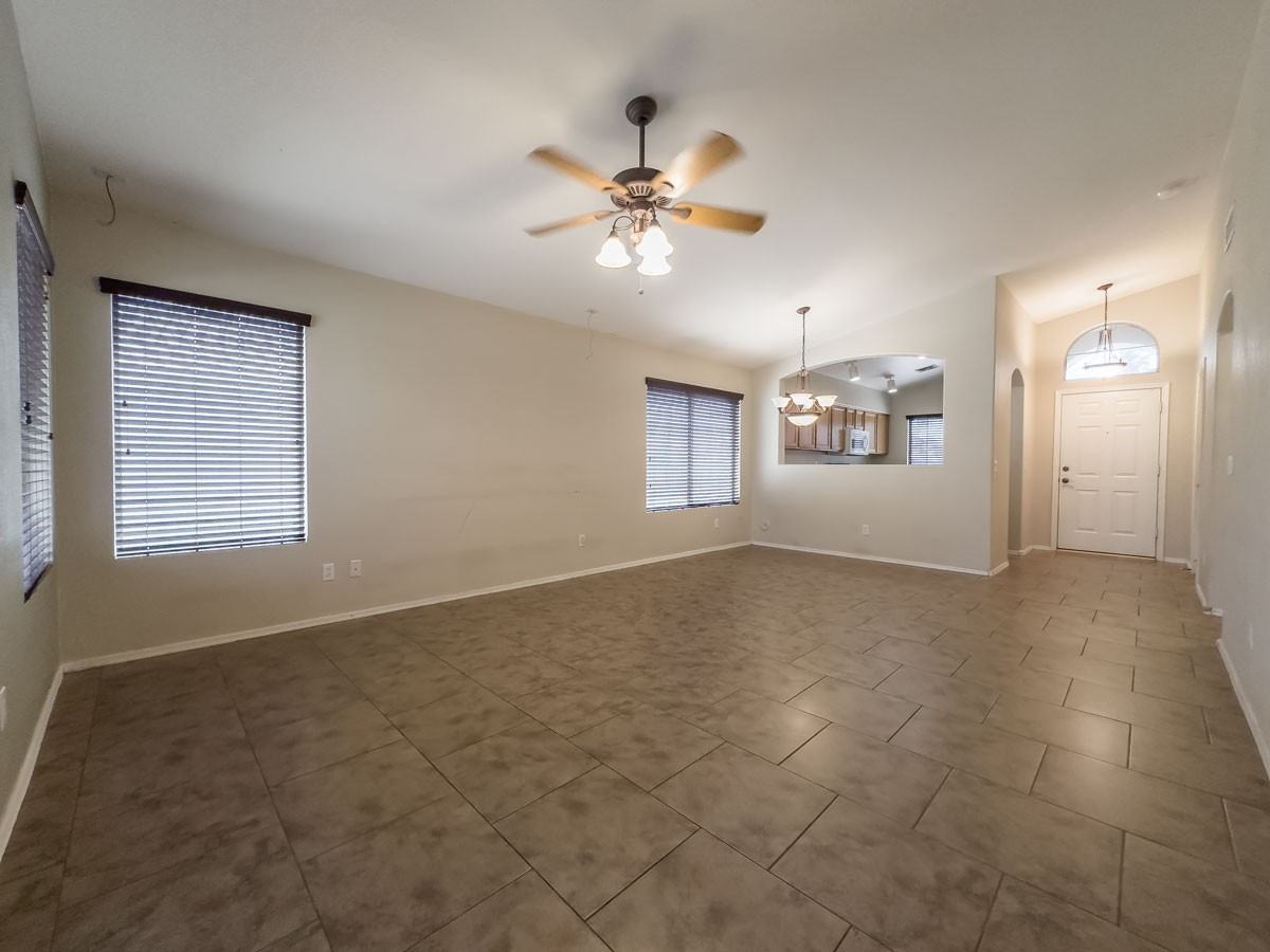 13843 W Fargo Dr - Photo 3 of 18
