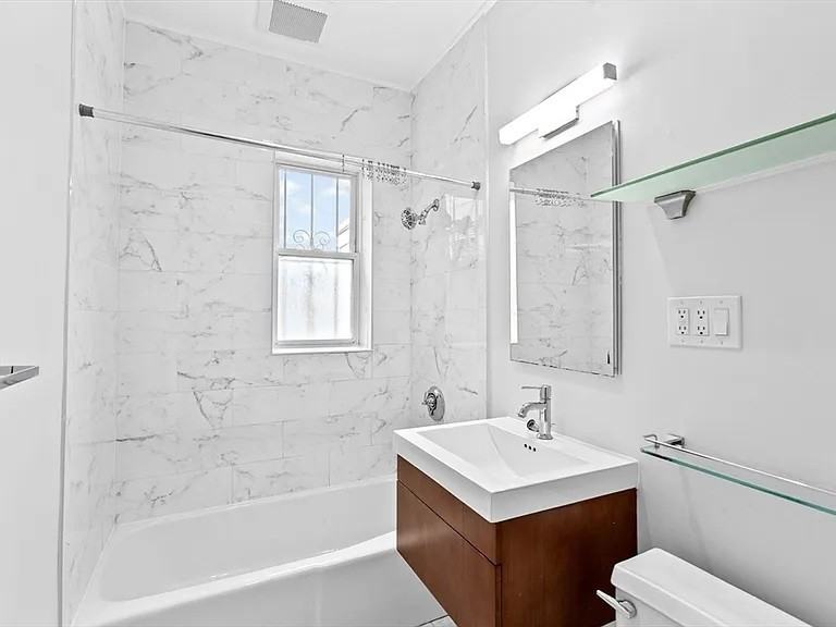 18 Medfield St #6 - Photo 5 of 6