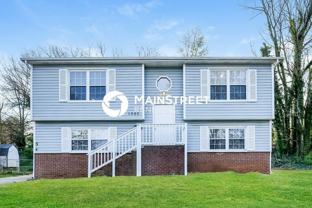 1005 N Jackson Ave - Photo 1 of 1
