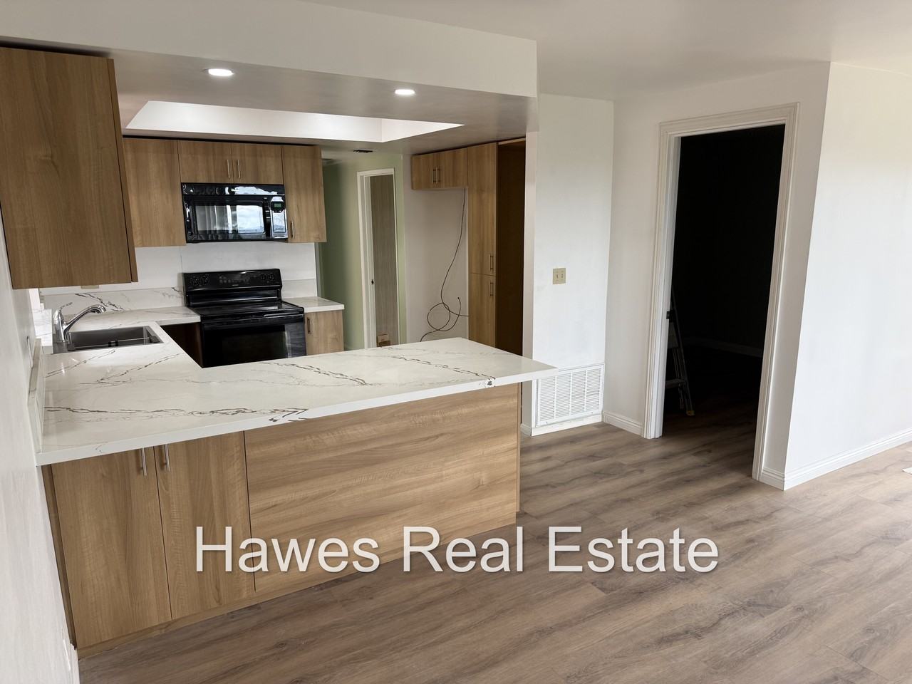 410 Conifer Rd #B - Photo 4 of 19