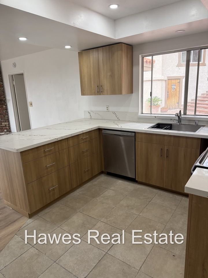 410 Conifer Rd #B - Photo 7 of 19